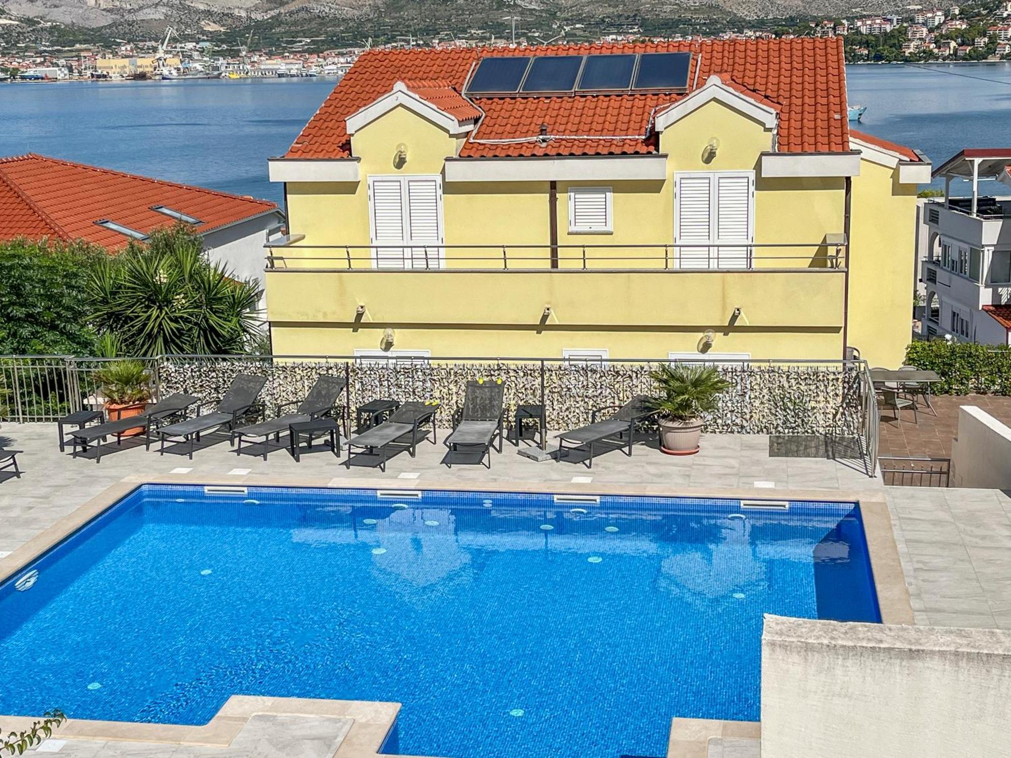 Villa Luna Трогир Экстерьер фото