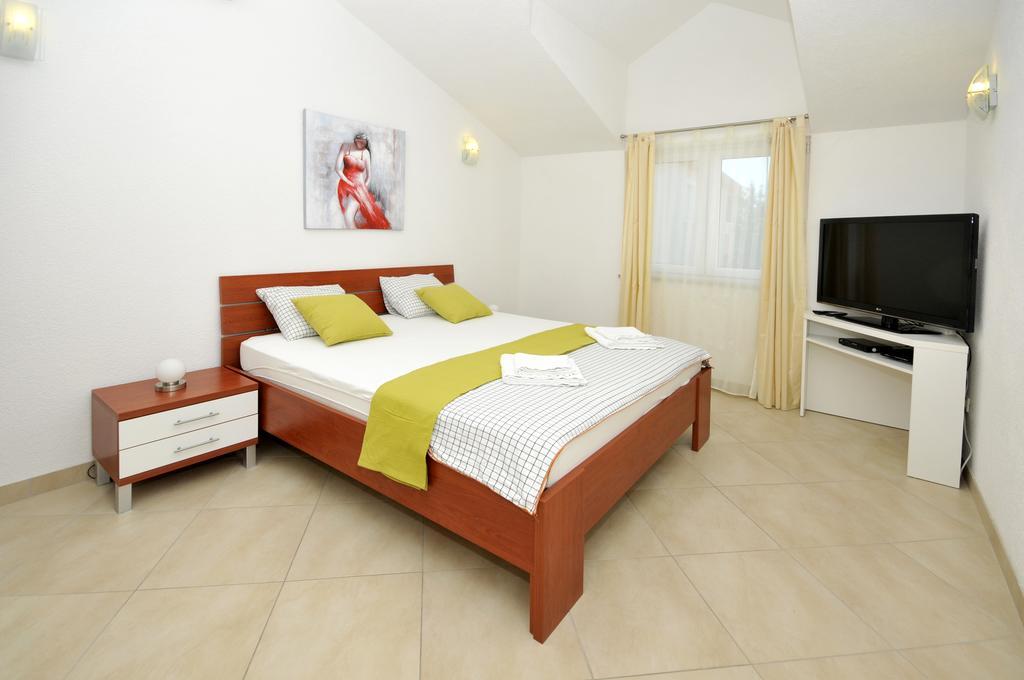 Villa Luna Трогир Экстерьер фото